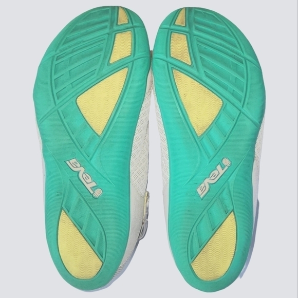 Teva Women's Niyama Mary Jane Gray/Cream Outdoors Snap Strap Flats Sz 6 - Picture 3 of 9